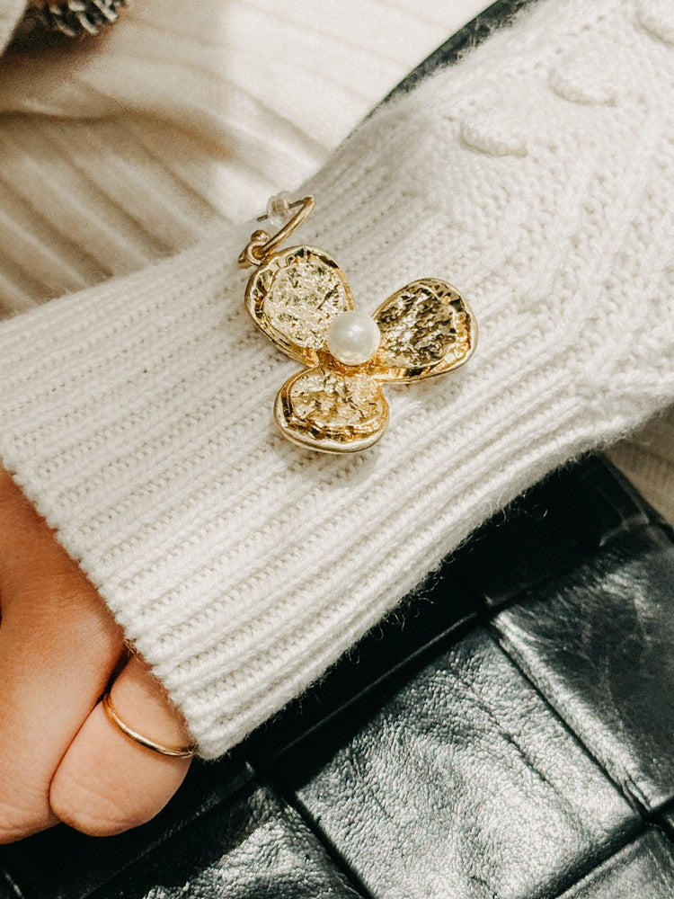 Aurelia Gold Petal Collar/Earrings