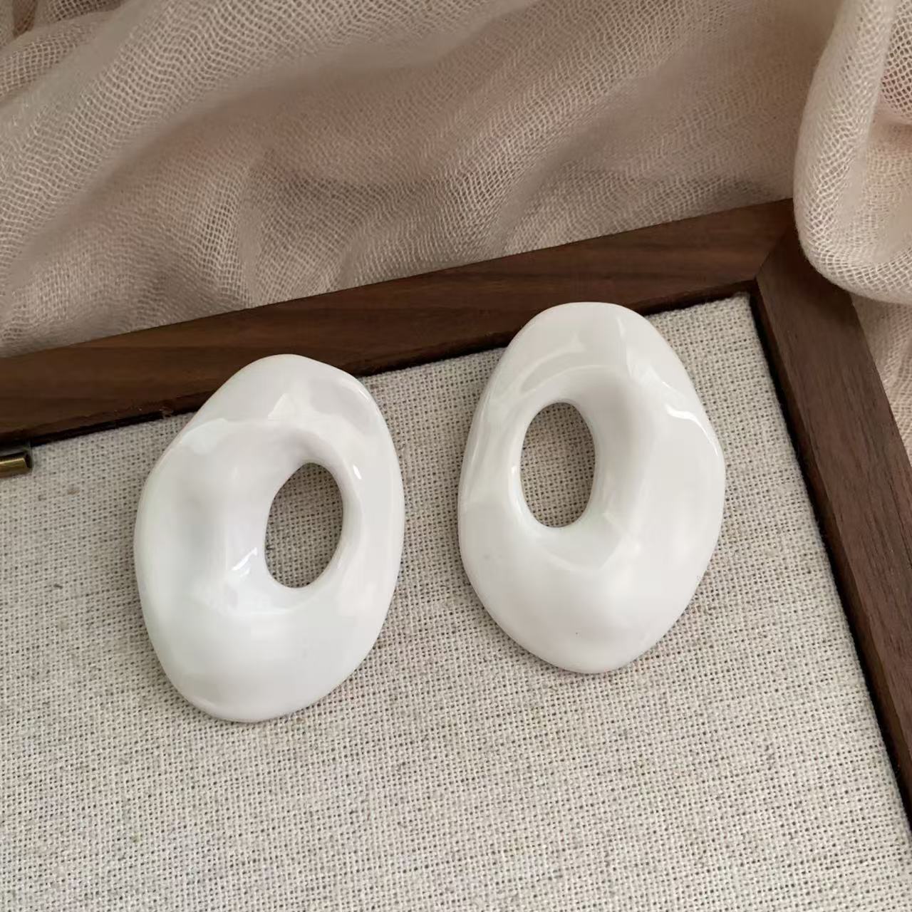 Geometric Statement Studs