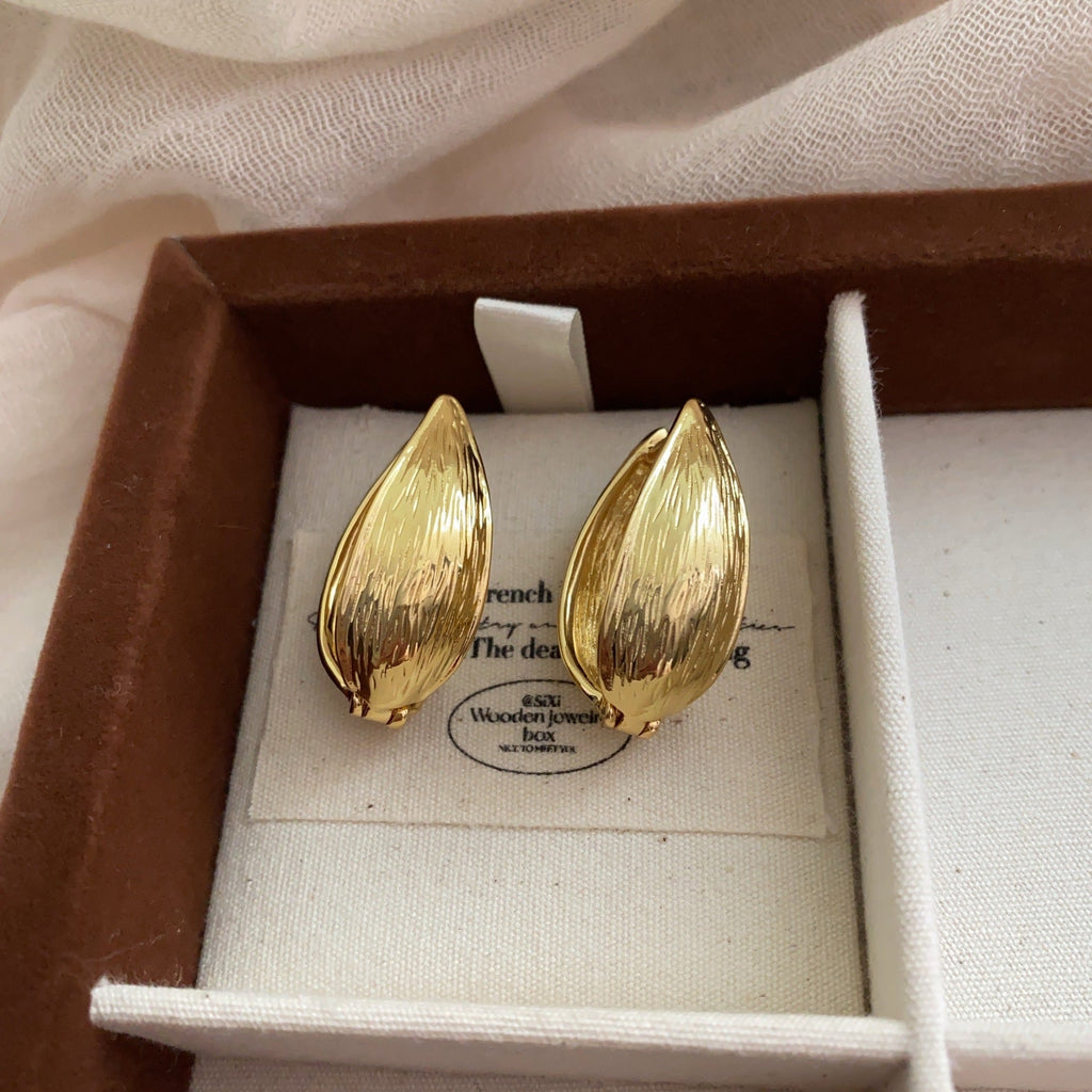 High-End Flower Bud Stud Earrings