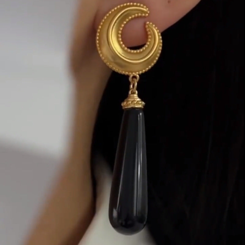 Palace-Inspired Vintage Earrings