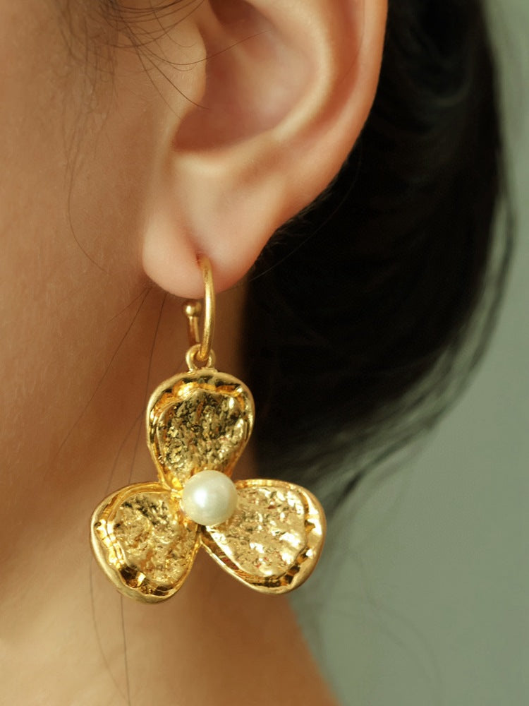 Aurelia Gold Petal Collar/Earrings