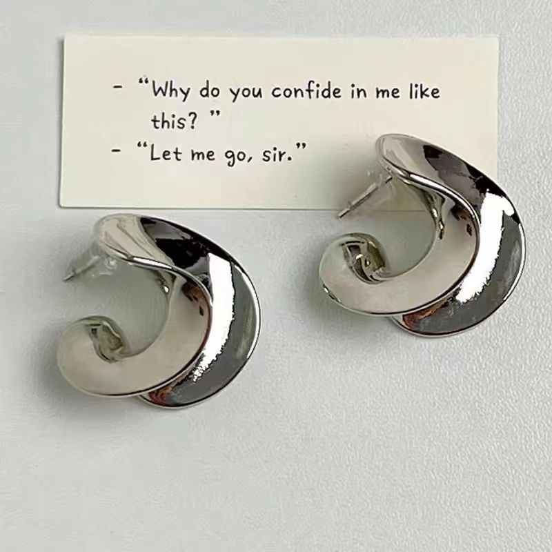 Soléa Irregular Earrings