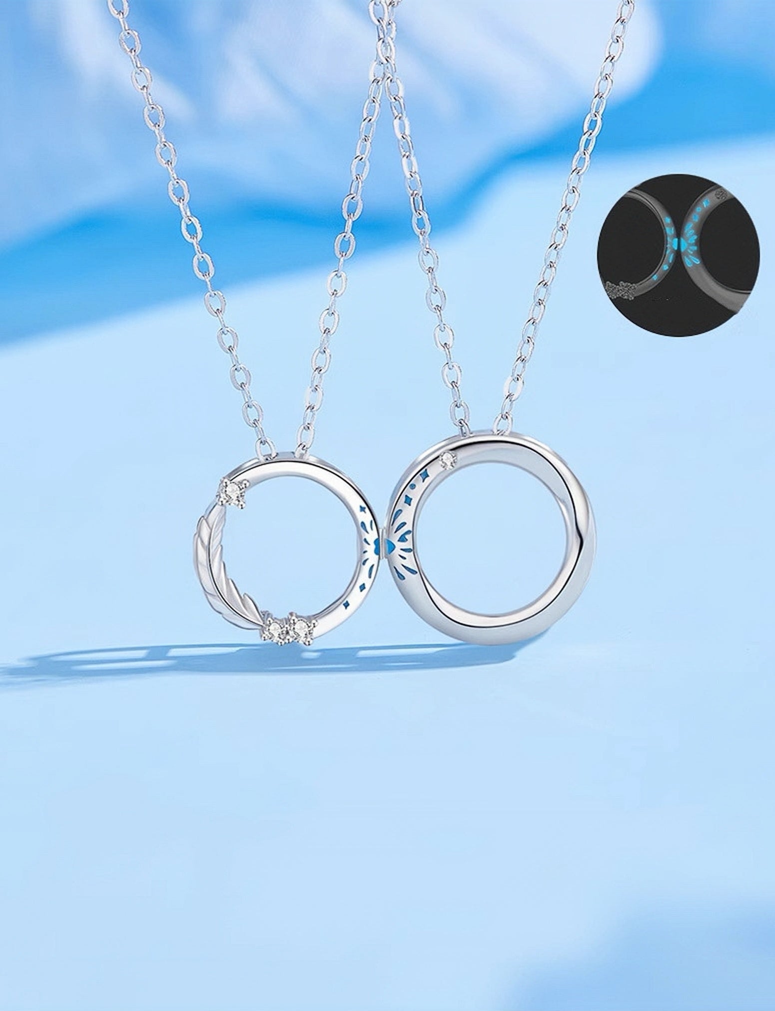 Heart Fireworks Couple Necklace – Luminescent Magnetic Pendant