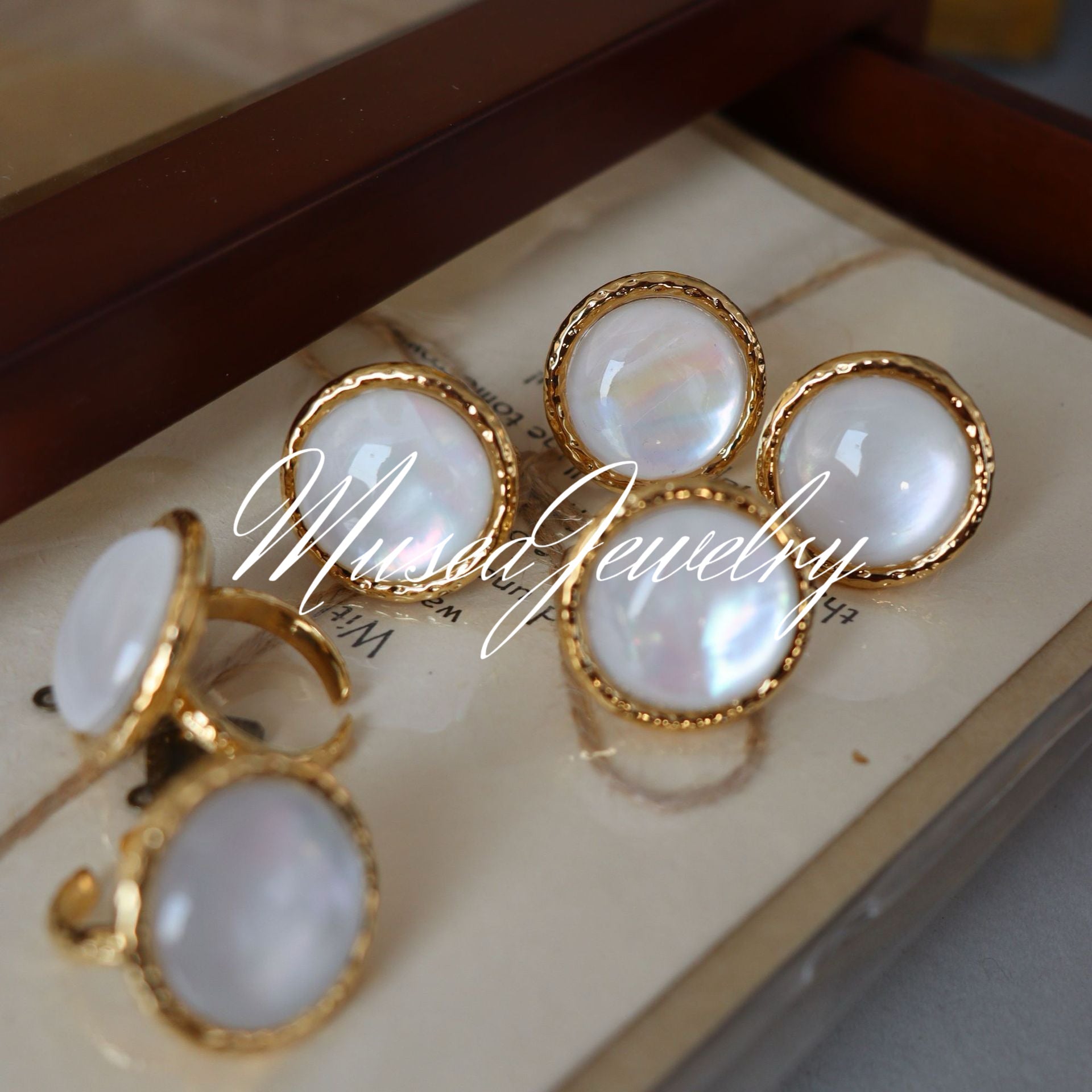 White Mother-of-Pearl Ring