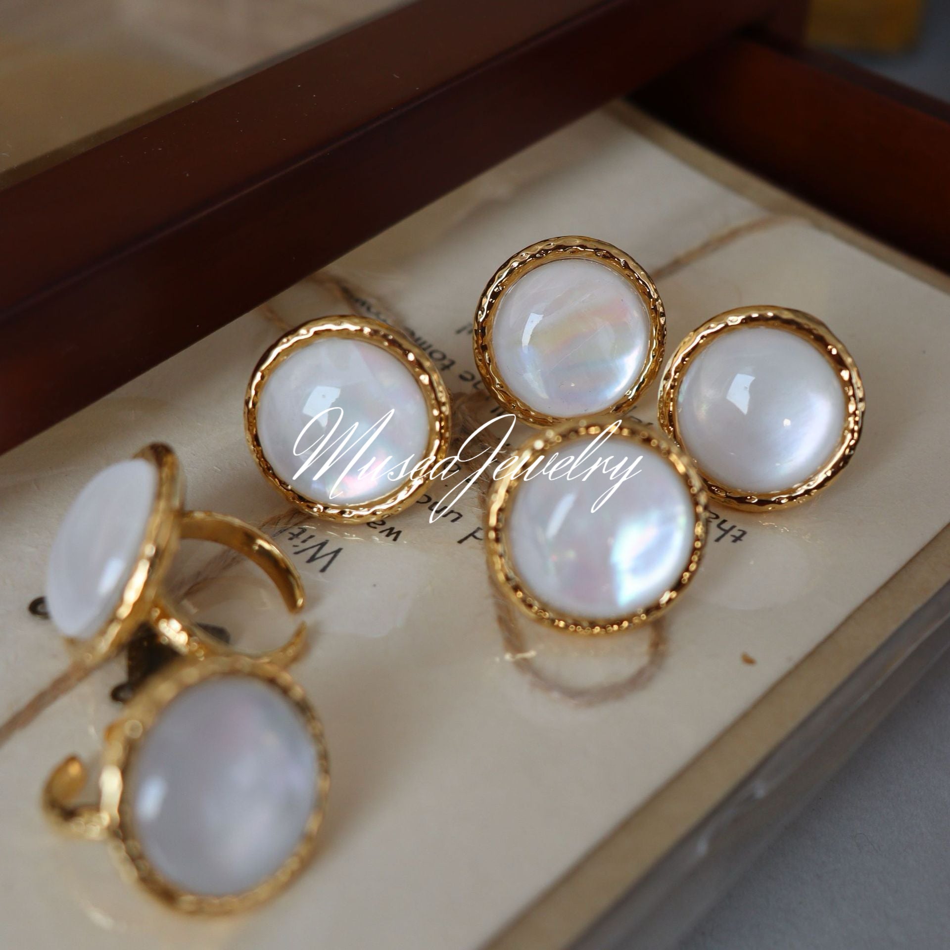 White Mother-of-Pearl Ring