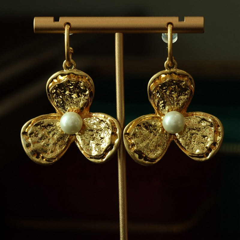 Aurelia Gold Petal Collar/Earrings