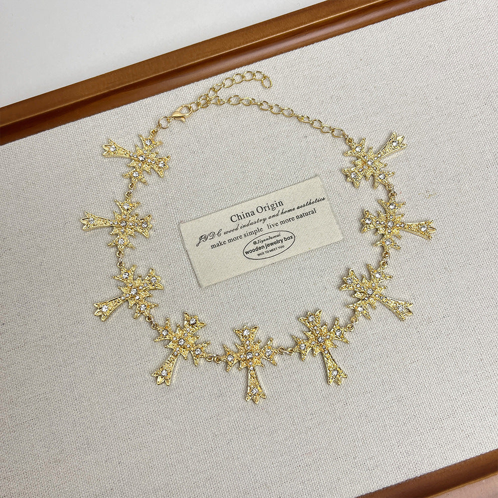 Véra Cross — Light Luxury Collarbone Necklace