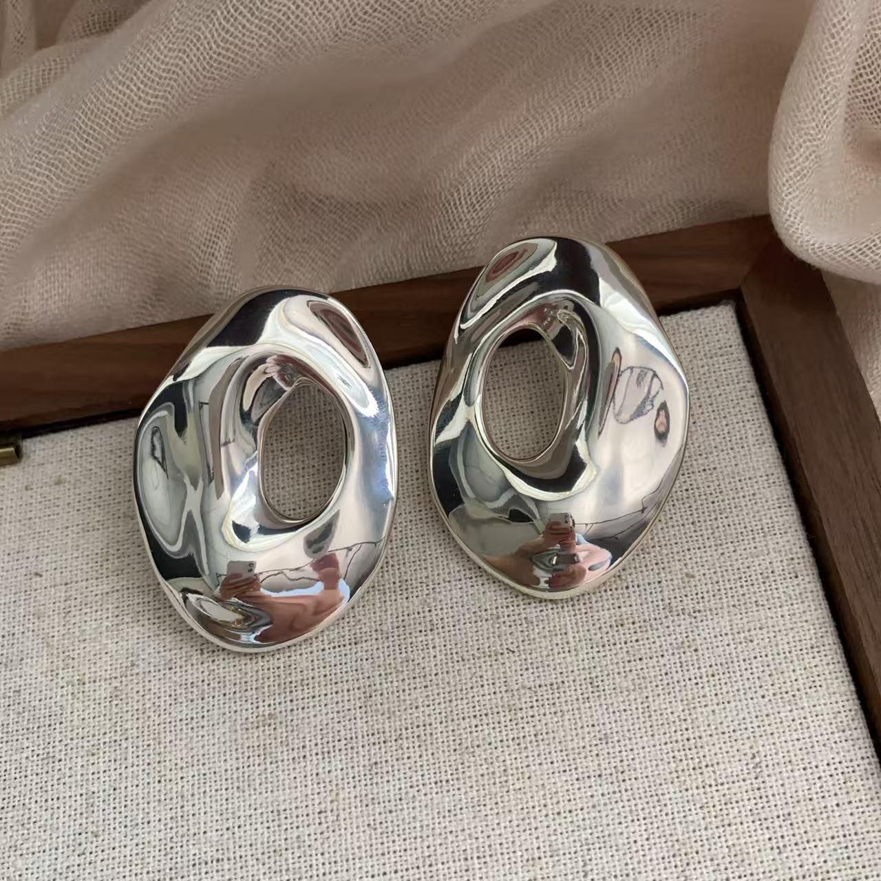 Geometric Statement Studs