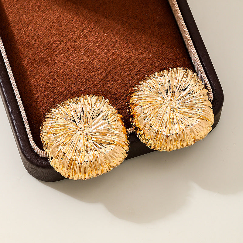 Retro Square Metal Earrings – Bold Geometric Studs