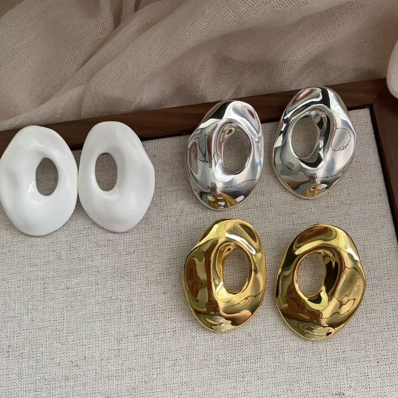 Geometric Statement Studs